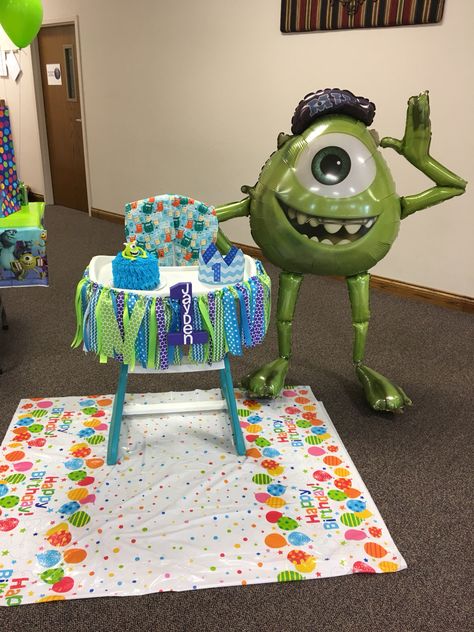 Monsters Inc/University high chair decorations #banner #smashcake #mikeballon Monster Inc Backdrop, Monsters Inc Pinata 1st Birthdays, Monster University Birthday Decorations, Monster Inc Smash Cake Ideas, 1st Birthday High Chair, Monster University Birthday, High Chair Decorations, University Party, First Birthday High Chair