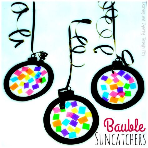 Christmas Bauble Suncatchers are a great way to add colour to your setting. They are fun and simple to create making them the perfect craft for Toddlers and Preschoolers. Free Download Available. Bauble Craft, Christmas Tree Decorations To Make, Bauble Ideas, Christmas Homeschool, Craft For Toddlers, Suncatcher Craft, Xmas Baubles, Xmas Trees, Toddlers And Preschoolers