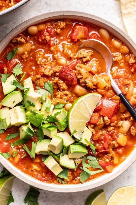 30 Minute Ground Chicken Chili with Beans Chili Recipe With Beans, Ground Chicken Chili Recipe, Ground Chicken Chili, Vegetarian Pumpkin Chili, Recipe With Beans, The Best Chili Recipe, Tasty Food Recipes, Chili With Beans, The Best Chili