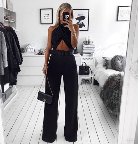 Black Trousers Outfit Party, Rebellious Fashion, Trouser Outfit, Leg Belt, Shirts For Leggings, Looks Chic, Mini Shirt Dress, Dress Trousers, Outfits Casuales