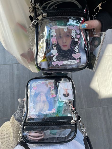 Concert Bag Kpop, Kpop Merch Aesthetic, Target Aesthetic, Concert Bag, Txt Concert, Pc Decoration, Concert Bags, Pc Photo, Kpop Concert Outfit