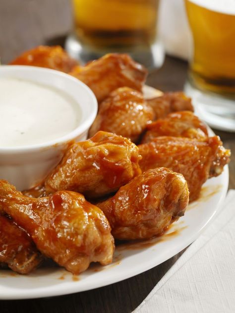 Low Sodium Buffalo Wings and Ranch Dipping Sauce Heart Healthy Recipes Low Sodium, Low Salt Recipes, Ranch Dipping Sauce, Healthy Superbowl, Wings Recipe Buffalo, Zucchini Sticks, No Sodium Foods, Healthy Superbowl Snacks, Superbowl Snacks