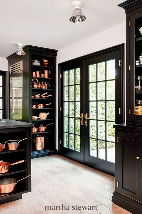 Black Kitchen Eclectic, Matte Black And Copper Kitchen, Cooper And Black Kitchen, Black And Copper Interior Design, Black French Kitchen, Copper Black Kitchen, Copper House Decor, Martha Stewart House, Black And Copper Kitchen Ideas