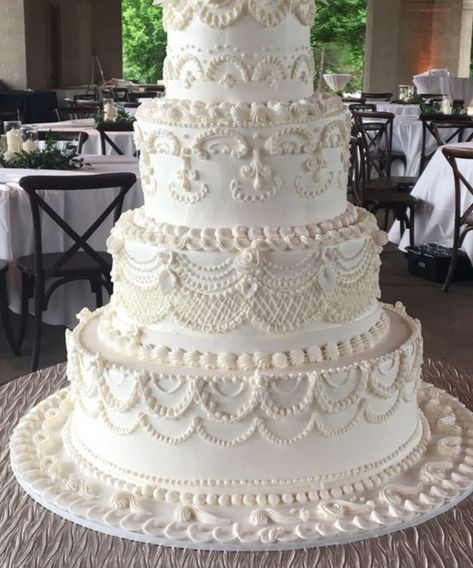 Intricate Wedding Cakes, Vintage Wedding Cake Designs Lace Detail, Wedding Cakes Extravagant, Wedding Cake Old Fashioned, Old Style Wedding Cakes, Victorian Style Wedding Cake, Ornate Wedding Cake, 5 Tier Wedding Cake Elegant, Vintage Wedding Cakes Elegant