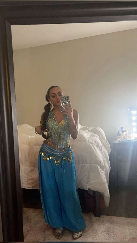 Evil Jasmine Costume, Jasmine From Aladdin Costume, Jasmine And Tiger Costume, Princess Jazmin Halloween Costume, Jasmine Costume Corset, Arab Halloween Costume, Modest Jasmine Costume, Princess Jasmine Costume Halloween, Arabic Halloween Costume