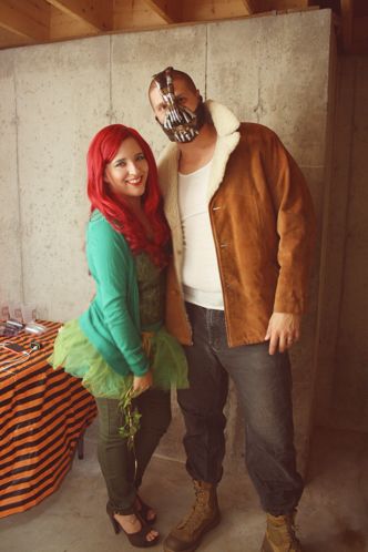 Diy Bane Costume, Poison Ivy And Bane Costume, Poison Ivy And Bane, Bane Costume, Batman Costume Diy, Poison Ivy Costume, Ivy Costume, Poison Ivy Costumes, Batman Costume