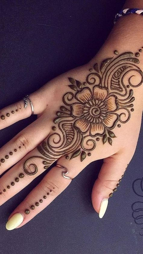 Mehndi Design Simple Back, Simple Full Hand Mehndi, Simple Mehndi Patterns, Hand Mehndi Design Simple, Simple Henna Designs Hand, Full Hand Mehndi Design, Front Hand Mehndi Design, Easy Mehndi Designs, Mehndi Design Simple