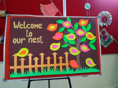 Welcome Soft Board Ideas, Welcome Chart For Kindergarten, Welcome To Ptm Board Decoration, Noticeboard Ideas, Class Board Decoration, Soft Board Decoration, Glitter Paper Crafts, Nursery Drawings, Neha Singh