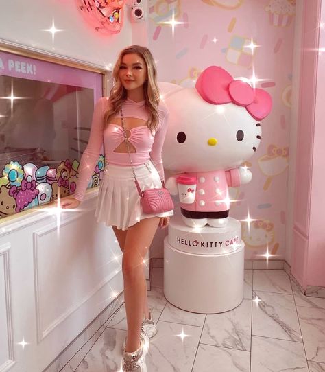 Hello Kitty Party Outfit, Hello Kitty Theme Party Outfit, Exotic Dancer Outfits Clubwear, Pink Hair Girl, Hello Kitty Girl, Kitty Ideas, Hello Kitty Hair, Hello Kitty Theme Party, Dancer Outfits