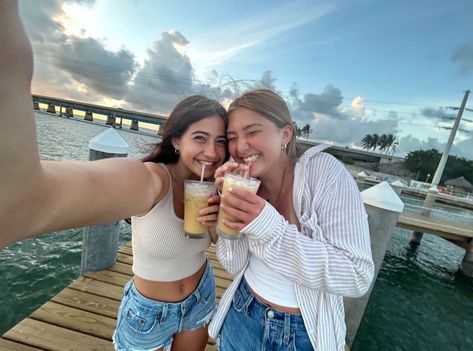 Demetra Dias Aesthetic, Demetra Dias, Cute Friend Poses, Miss California, Summer Playlist, Friend Pictures Poses, Insta Pictures, Cute Friend Photos, Two Best Friends