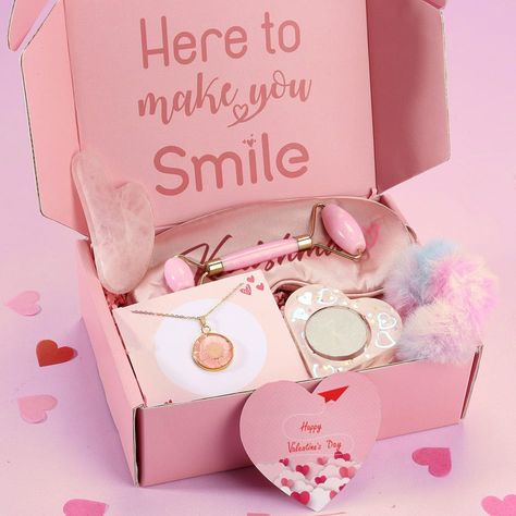 This cute hamper can be the perfect valentine's day gift for her Valentines Day Hampers, Hampers Valentine, Valentine Gift Hampers, Cute Hamper, Pink Hamper, Quirky Valentines, Hampers For Her, My Gift, Girls Valentines