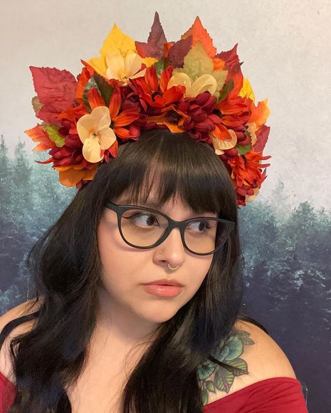 Mexican Flower Crown, Maternity Flower Crown, Black Hair Pieces, Aveda Makeup, Fall Flower Crown, Moody Autumn, Gothic Crown, Autumn Witch, Mexican Flowers