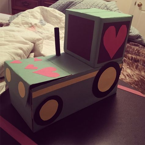 Tractor Valentine Box Ideas, Valentine Box Ideas For School, Valentines Card Holder, Valentine Box Ideas, Boy Crafts, Valentines Day Box, Kids Valentine Boxes, Boys Valentines, Valentine Card Box