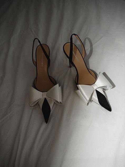 High heels, Bow, crystal, luxury heels, designer heels, black, white, black and white, tuxedo style, dramatic bow, Mach & Mach, new collection, high fashion White Bridal Heels, Manolo Blahnik Carrie, 2022 Shoes, Elegant Shoes Heels, Fairy Shoes, Wedding Dresses Uk, Shoes Outfit Fashion, Vintage Heels, Bridal Heels