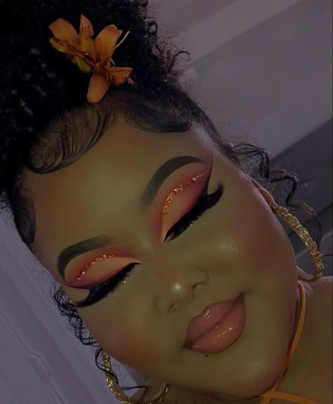 Neon Orange Makeup Looks, Orange Makeup Looks Black Women, Yami Angelina, Peach Eyeshadow Looks, Tropical Makeup Look, Orange Makeup Looks, Orange Eyeshadow Looks, Burgundy Makeup Look, Burgundy Makeup