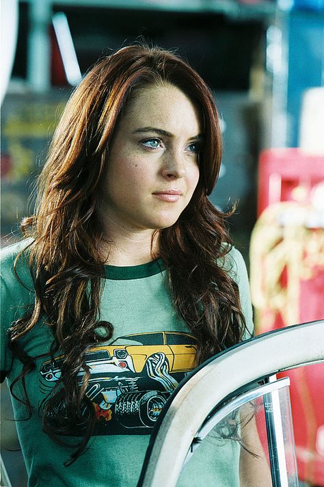 lindsay lohan's red hair Lindsay Lohan 2000s, Lindsay Lohan Hair, Herbie Fully Loaded, Hair Clips 90s, 00s Fashion, Bill Cosby, Vw Porsche, Celebrity Travel, Lindsay Lohan