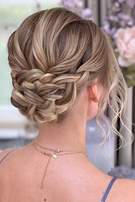 Wedding Hairstyles Braided, Prom Ponytail Hairstyles, Easy Wedding Hairstyles, Prom Hair Up, Sanggul Modern, Cute Prom Hairstyles, Braid Updo, Easy Wedding, Prom Hair Down