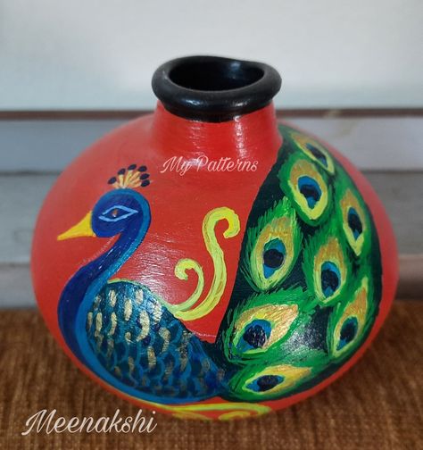 Matki Decoration, Painting Peacock, Miniature Pot, Bed Cover Design, Pot Painting, Boho Art Drawings, Peacock Painting, Boho Art, Bed Cover