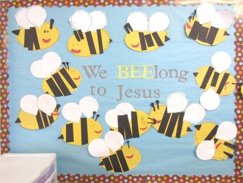 10 Easter Bulletin Board Ideas Bee Bulletin Boards, Catholic Bulletin Boards, Religious Bulletin Boards, Easter Bulletin Boards, Christian Bulletin Boards, Sunday School Decorations, Summer Bulletin Boards, Sunday School Rooms, Christian Preschool