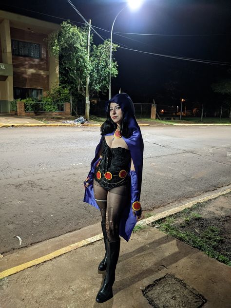 Raven Costume Diy, Diy Raven Costume, Upd Outfit, Raven Teen Titans Cosplay, Super Villain Costumes, Raven Halloween Costume, Halloween Costumes Plus Size, Raven Costume, Halloween Costumes 2022