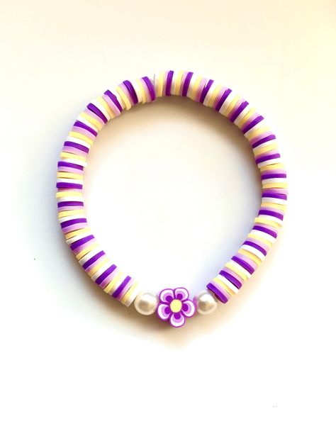 Cute Clay Bracelets, Bracelet Buisness, Clay Bead Bracelet Ideas Preppy, Purple Bracelets, Preppy Purple, Make Clay Beads, Bracelet Business, Clay Bead Bracelets, Pandora Bracelet Designs