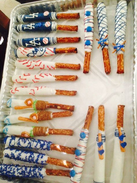 Baseball Theme Chocolate Covered Pretzels, Dodger Theme First Birthday, Baseball Dessert Table, Dodgers Baby Shower Ideas, Sandlot Party, Dodger Party, Dodgers Birthday Party, Dodgers Party, Baseball Treats