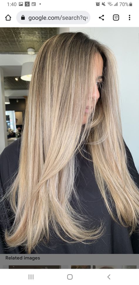 Sandy Blonde Hair With Dark Roots, Blonde Hair Blended With Dark Roots, Creamy Blonde Hair Dark Roots, Blonde Root Drag, Blonde Root Stretch, Blended Roots, Blonde 2024, Cream Blonde Hair, Blended Blonde