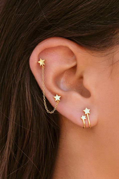 Piercings For Small Ears, 3 Ear Piercings, Ear Peircings, Double Ear Piercings, Pretty Ear Piercings, Double Earrings, Cool Piercings, Butterfly Earrings Stud, Minimalist Modern