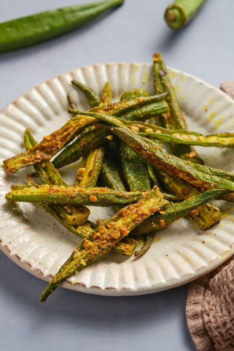 Air Fryer Okra Okra Recipes Air Fryer, Air Fryer Okra, Dairy Free Low Carb, Recipes Air Fryer, Snack Smoothie, Okra Recipes, Slow Cooker Pasta, Easy Healthy Eating, Low Carb Vegetarian