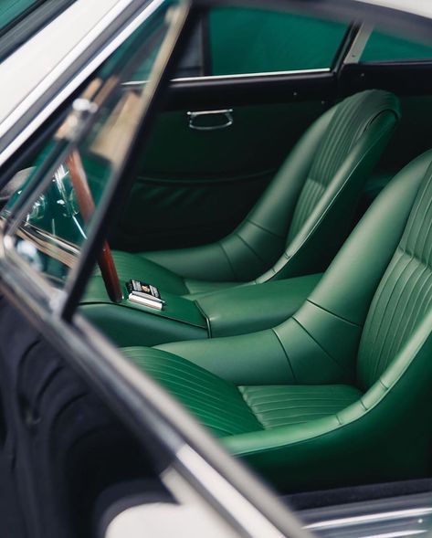 GreenOverTan on Instagram: “Might not be green on outside, but there sure is a party on the inside. 🕺🏽 . . . . . Restoration by the incredible @dkengineering…” Green Cars, Aircraft Interiors, Lux Cars, Leather Car Seats, Old School Cars, Retro Car, Rodeo Drive, Classy Men, Dress Design Sketches