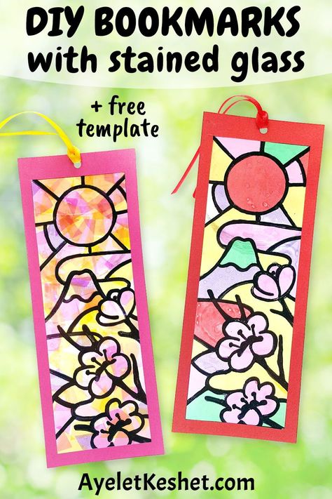 Make a DIY bookmark craft with stained glass from cellophane. This tutorial has it all: a DIY bookmark, a Japanese craft for kids and a lovely handmade gift. #Ayelet_Keshet #DIYbookmark #Bookmarkcraft #craftsforkids Tissue Paper Bookmark, Stained Glass Bookmark, Diy Pencil Holder, Library Crafts, Diy Bookmark, Marker Crafts, Eid Crafts, Diy Pencil, Kid Friendly Crafts