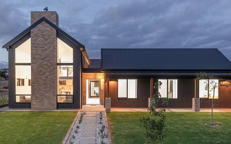 danish house vertical cladding - Google Search Chimney Ideas, External Cladding, Tiny House Movement, Modern Barn, House Doors, Building A New Home, Wall Cladding, Barn Style, Facade House