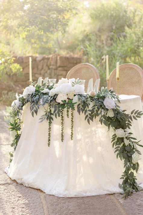 Sweetheart Table Centerpiece, Artificial Eucalyptus Garland, Head Table Decor, Majlis Perkahwinan, Head Table Wedding, Sweetheart Table Wedding, Table Party, Sage Wedding, Eucalyptus Garland