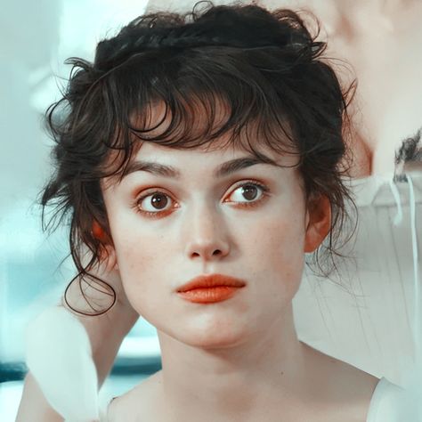 Pride And Prejudice Makeup, Pride And Prejudice Icons, Keira Knightley Makeup, Kiera Knightly, Elizabeth Bennett, Pride And Prejudice 2005, Keira Knightly, Elizabeth Bennet, Keira Knightley