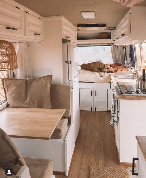 Husbil Makeover, Small Camper, Camper Interior Design, Minivan Camping, Bus Living, Caravan Renovation, Kombi Home, Van Conversion Interior, Diy Camper Remodel