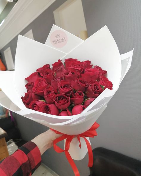 Flowers For Gf, Flowers Bouquet, Takeout Container, Give It To Me, Birthday, Flowers, Floral, Gifts, Quick Saves