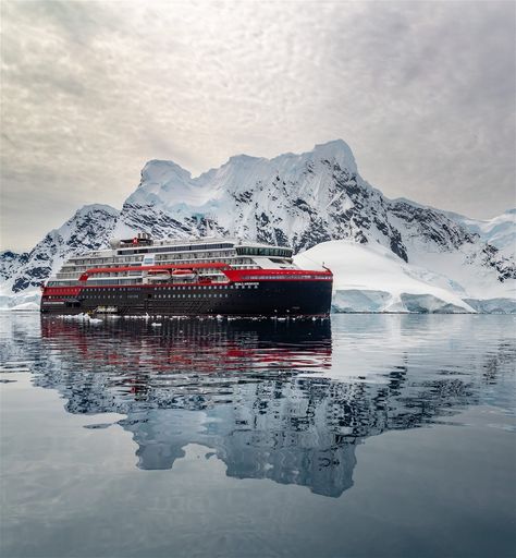 Roald Amundsen, Drake Passage, Nature Story, Shetland Islands, Southern Ocean, Galapagos Islands, Cruises, Travel Experience, Wonders Of The World