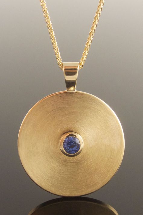 Traditional Jewelry Antique, Oval Sapphire Pendant, Gold Bar Pendant, Contemporary Handmade Jewelry, Tahitian Pearl Pendant, Diamond Circle Pendant, Diamond Pendants Designs, Modern Jewellery, Diamond Pendants