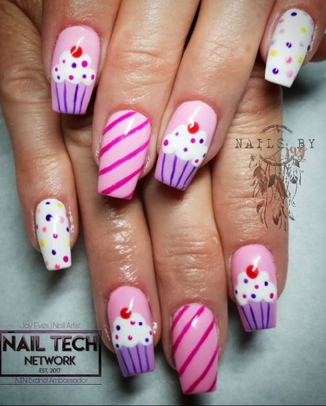 Birthday Nails Cupcake, Baking Nail Art, Celebration Nail Art, Little Kid Nail Designs Easy, Birthday Cake Nail Art, Carnaval Nails Design, Cupcake Nails Designs, Rainbow Brite Nails, Pink Candy Nails