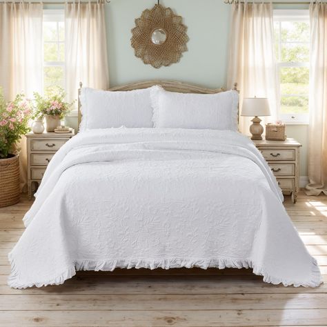 PRICES MAY VARY. King size quilt set(3Pcs): 1 quilt/coverlet 110*98 inch (For King size bed as QUILT or COVERLET and For Queen size bed with high mattress,dust ruffle needed not included), 2 King size pillow shams Material: quilt: 100% Cotton fabric. Natural. Skin Friendly. Lightweight, breathable and soft. Perfect weight that is heavy enough to be warm but light enough to be comfortable. BRANDREAM QUILT NEW DESIGN - A GREAT TOUCH OF SHABBY CHIC, luxurious and elegant, simple but unique, delicat Bedspreads White, Matelasse Bedding, Ruffle Bedspread, White Bedspread, King Size Quilt Sets, King Size Pillow Shams, King Size Pillow, Queen Size Quilt, Dust Ruffle