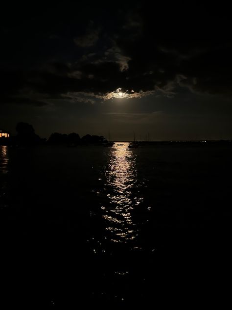 Reflection Of The Moon On The Water, Reflection Of Moon On Water, Moon Reflected On Water, Stars Reflected In Water, Moon Reflecting On Water, Moon Reflection On Water, Ethereal Scenery, Moon On Water, Moonlight On Water