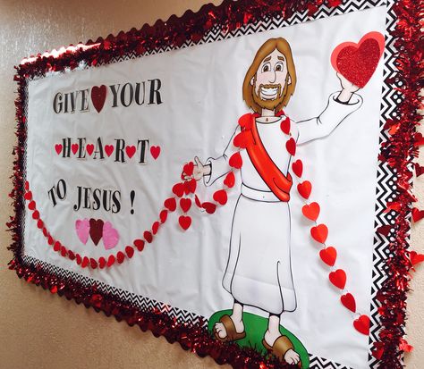 Give your heart to Jesus! Church Valentine Bulletin Board Ideas, Valentines Bulletin Board Ideas, Valentines Day Bulletin Board Ideas, Jesus Bulletin Boards, Jesus Valentines, Catholic Bulletin Boards, Religious Bulletin Boards, Church Valentines, Easter Bulletin Boards