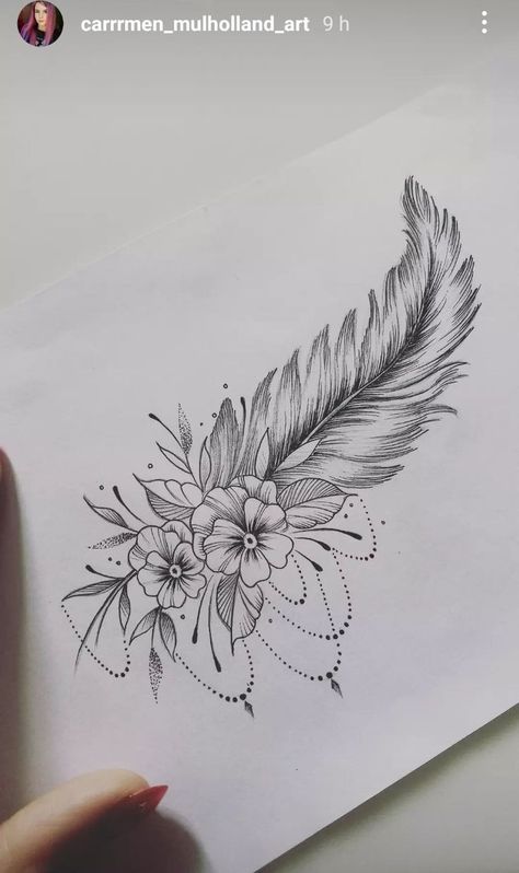 Tattoo Designs Fine Line, Feather Hip Tattoos, Traditional Tattoos Floral, Tattoo Designs Nature, Tattoo Plume, Tattoo Designs Colorful, Tattoo Designs Minimalist, Tattoo Designs Watercolor, Tattoo Designs Floral