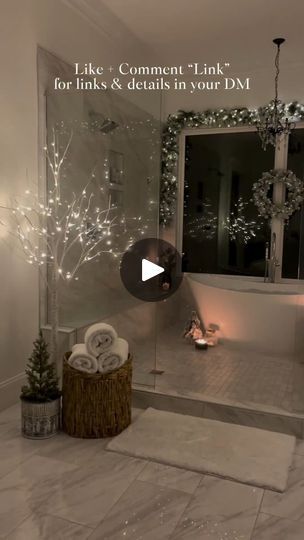 Christmas Bathroom Decor, Christmas Bathroom, Instagram Christmas, Dream House Interior, House Interiors, Bathroom Inspo, Christmas Is Coming, Decor Idea, Bathroom Interior