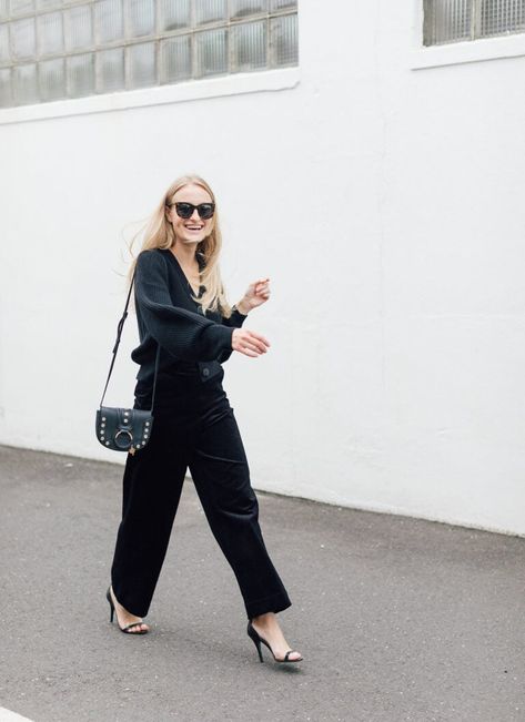 Looking for chic velvet pants outfit ideas? You’ll love this list of velvet pants looks for fall or winter! There’s outfits for casual or dressy occasions, for work or for a Holiday/Christmas party, and simple ideas with black velvet leggings or pants, or a more colourful aesthetic. photo: @@victoriaptrsn, @netaporter, @@tylerharless_, @nickievu Black Velvet Pants Outfit, Velvet Trousers Outfit, Summer Glow Up Checklist, Velvet Leggings Outfit, Last Day Of School Party, Velvet Pants Outfit, School Party Invitation, Dress Code Outfits, Glow Up Checklist