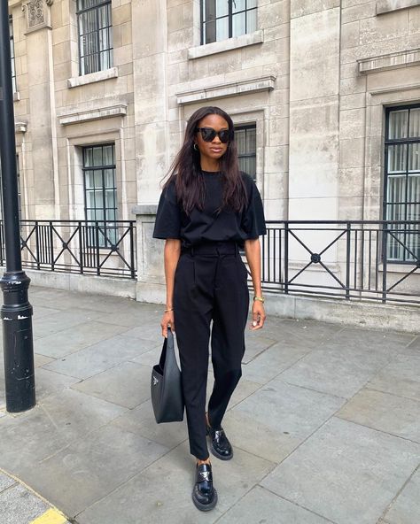 SYMPHONY OF SILK | Lorna on Instagram: “All black outfit” Symphony Of Silk Lorna, All Black Outfit Elegant, Black Formal Outfit, All Black Outfit Casual, All Black Outfit For Work, Black Work Outfit, Total Black Outfit, Total Black Look, Chunky Loafer