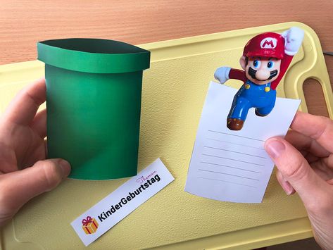 Super Mario Einladungskarten zum Ausdrucken: DIY Bastelidee Super Mario Birthday Party, Mario Birthday Party, Super Mario Birthday, Super Mario Party, Kids Crafting, Mario Birthday, Mario Bros., Childrens Birthday Party, Mario Party