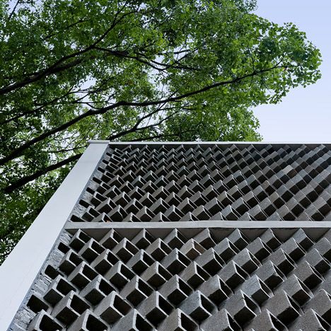 Hollow concrete blocks form a textured frontage for Wuyang Architecture's student shower block Screen Facade, Architecture Concrete, Facade Pattern, Concrete Facade, Concrete Bricks, Brick Architecture, Brick Facade, Amazing Buildings, Brick Design