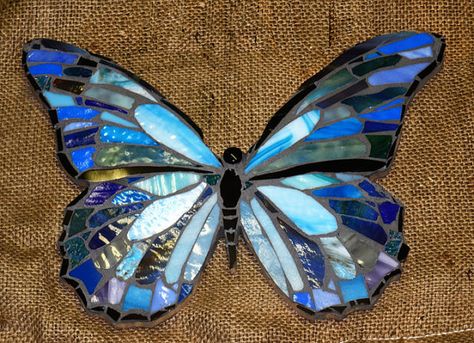 Butterfly Mosaic, Mosaic Inspiration, Mosaic Animals, Mosaic Garden Art, Mosaic Stained, Mosaic Art Projects, Mosaic Tile Art, Stained Glass Butterfly, Blue Morpho