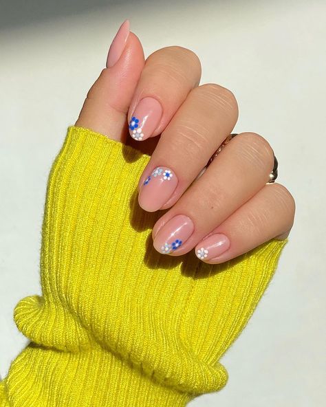 Forget Me Not Nails Blue Flowers, Blue Confetti Nails, Forget Me Not Flower Nails, Forget Me Not Nails, Forget Me Not Blue, Flower Nail Designs, Work Nails, Nail Styles, Nails Gel